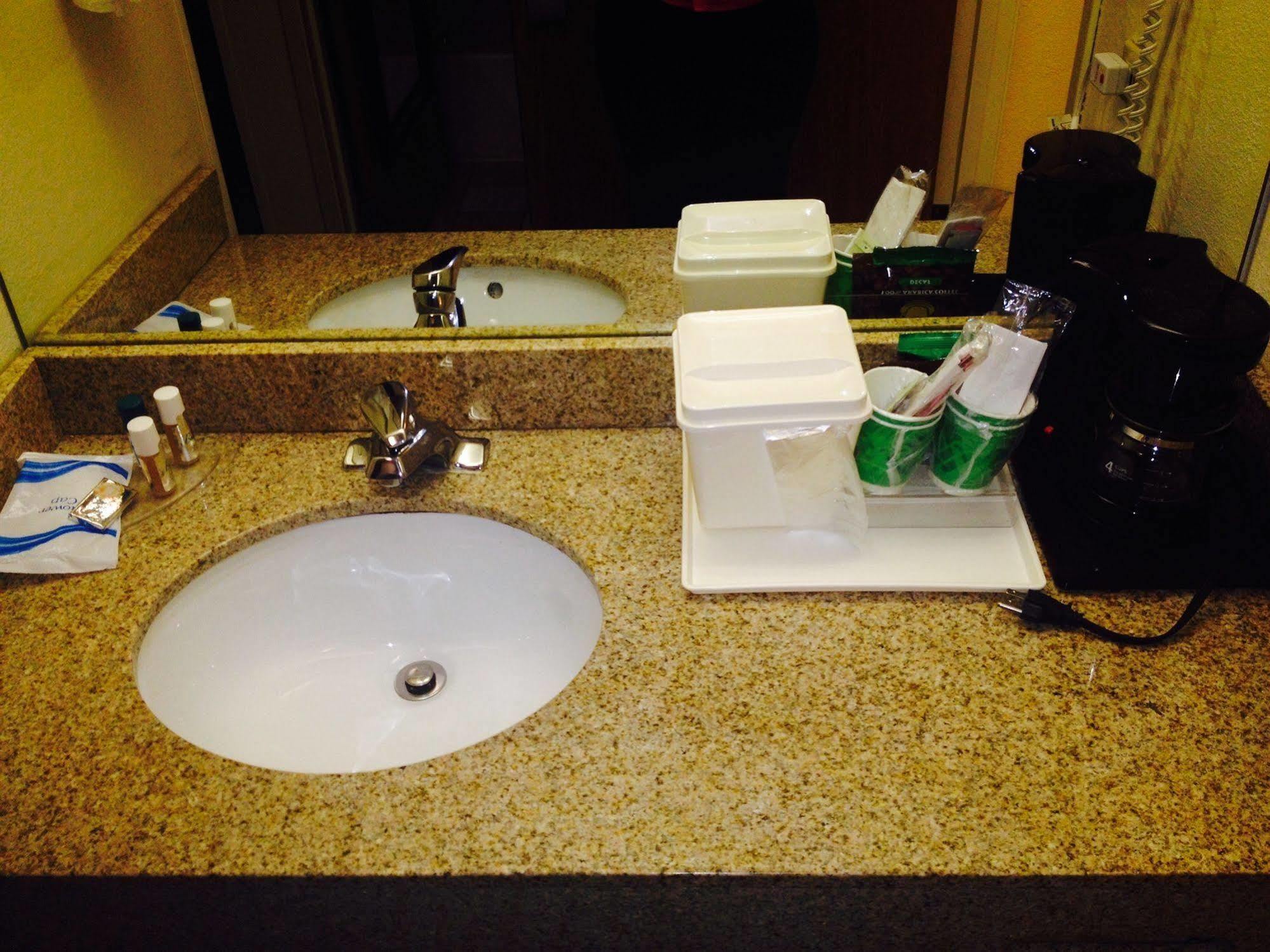The Best Inn & Suites 马克姆 外观 照片